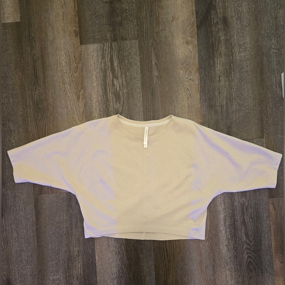 The Group by Babaton cropped top in medium, creamy grey, medium- new w/o tags! - Picture 6 of 9